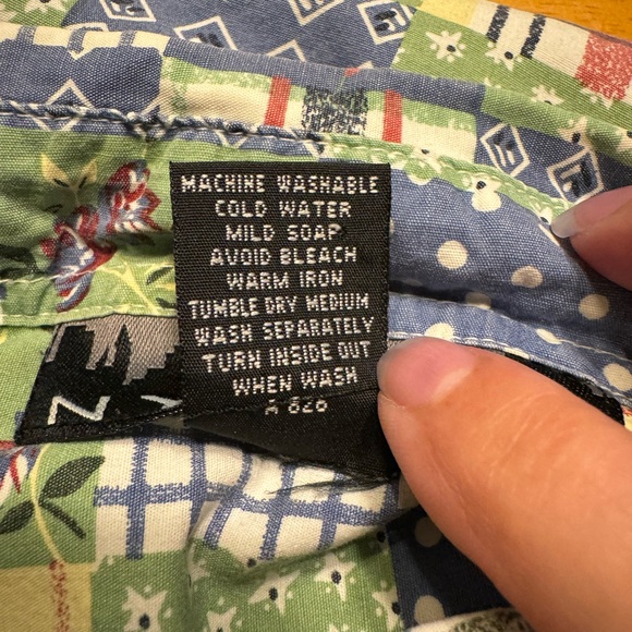 NY Line sleeveless button down top. “Patchwork” look. Size M - Picture 4 of 5